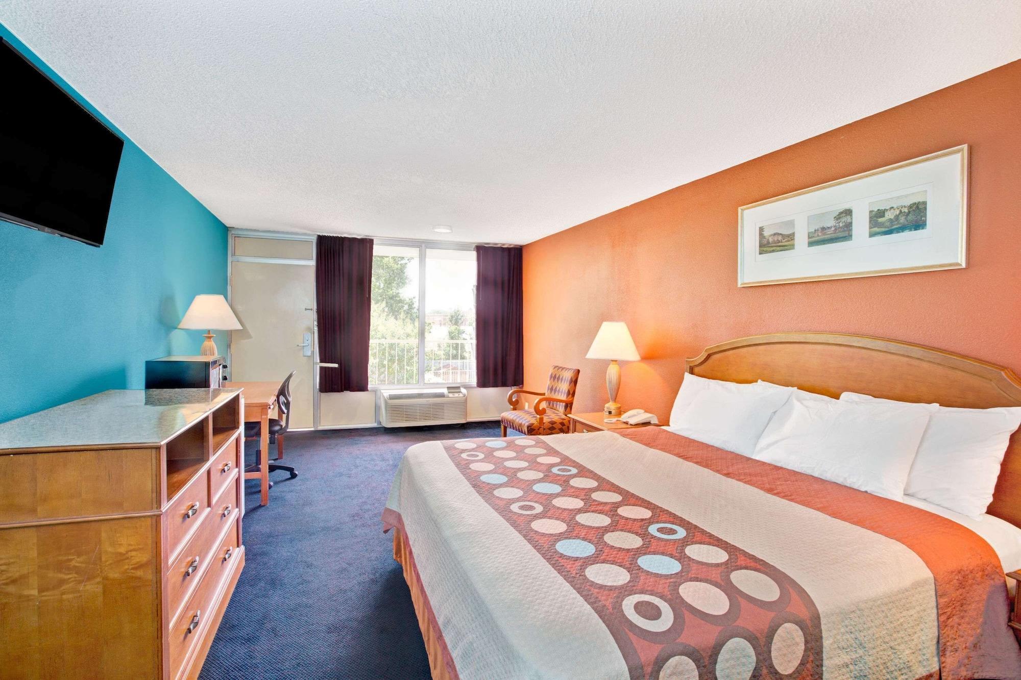 Super 8 By Wyndham Gaffney Hotel Exterior photo