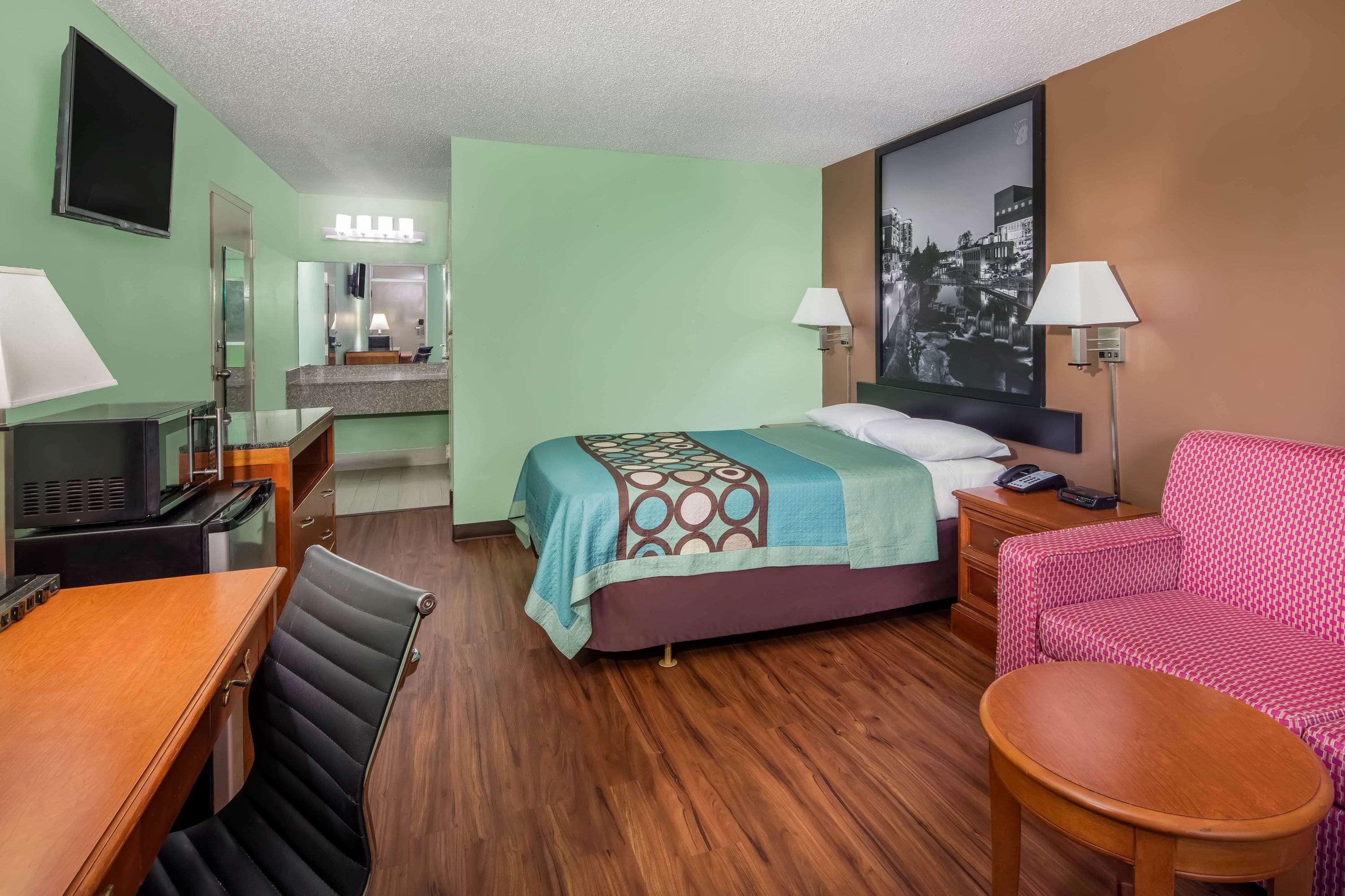 Super 8 By Wyndham Gaffney Hotel Exterior photo